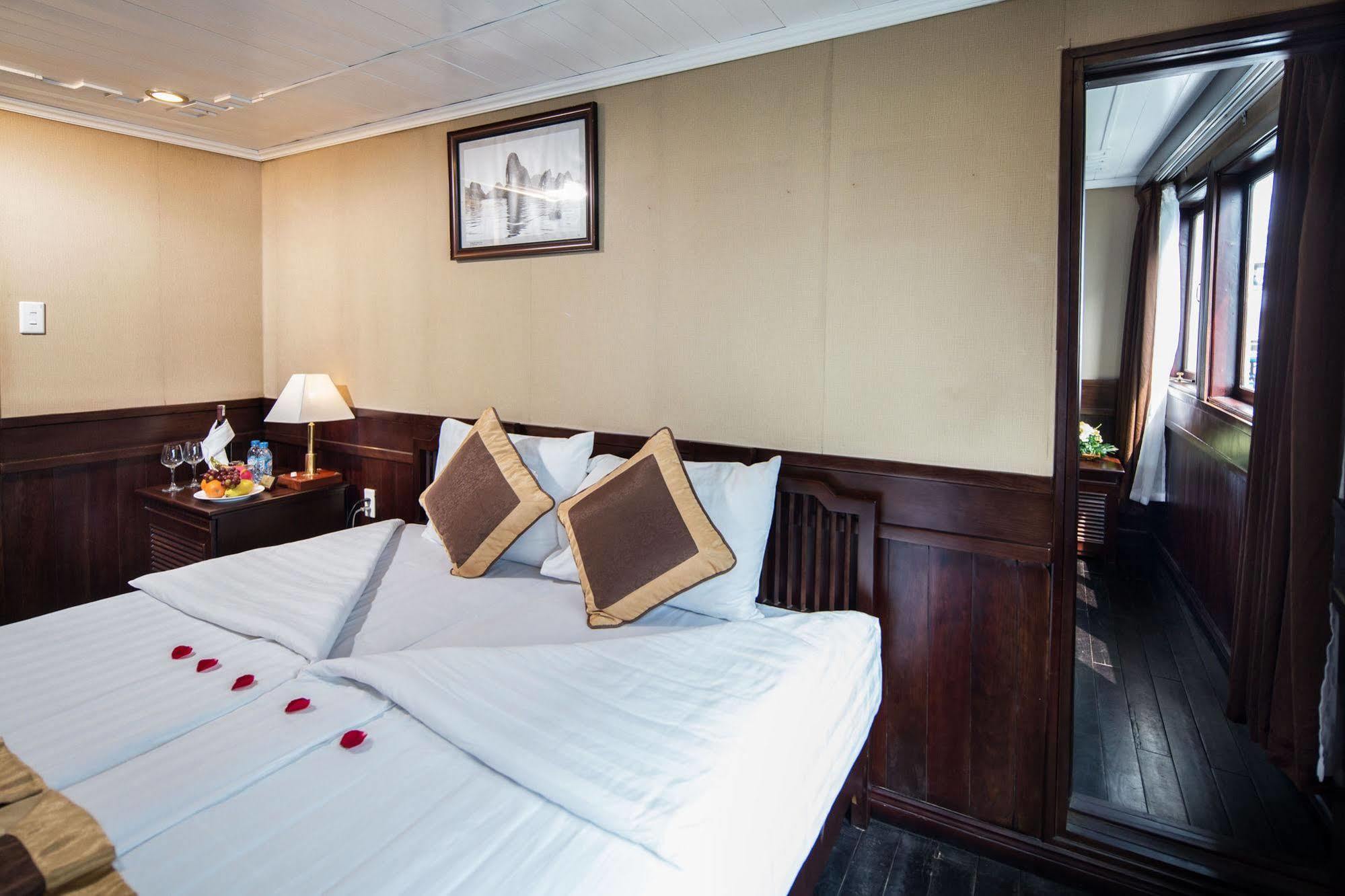 Pelican Classic Cruise 下龍 外观 照片